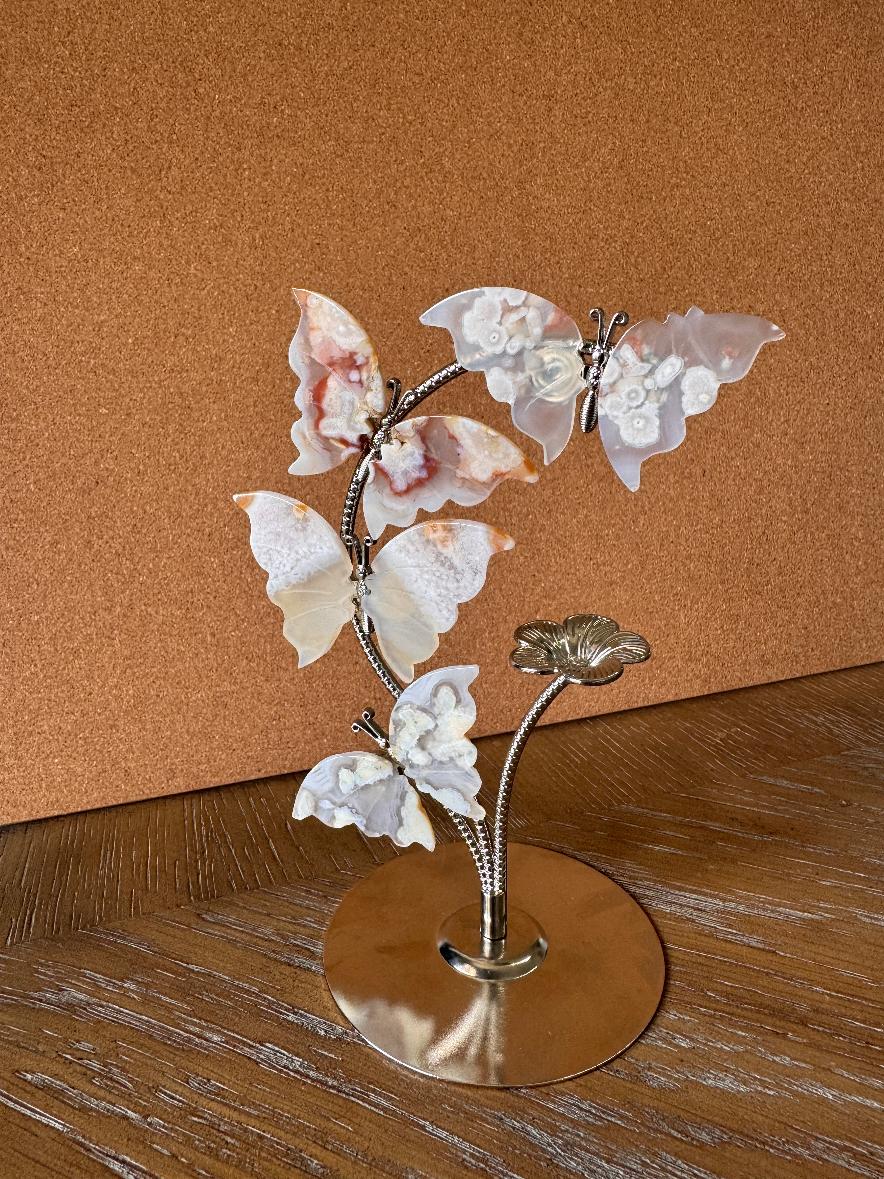 Sakura Flower Agate Butterfly Flower Carving With Stand