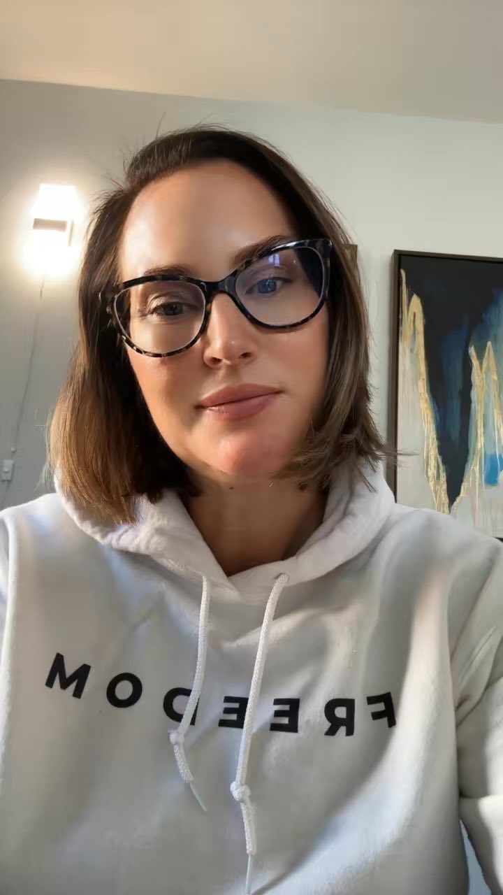 Lucky Fox Mystery Tarot Reading (30 Minutes)